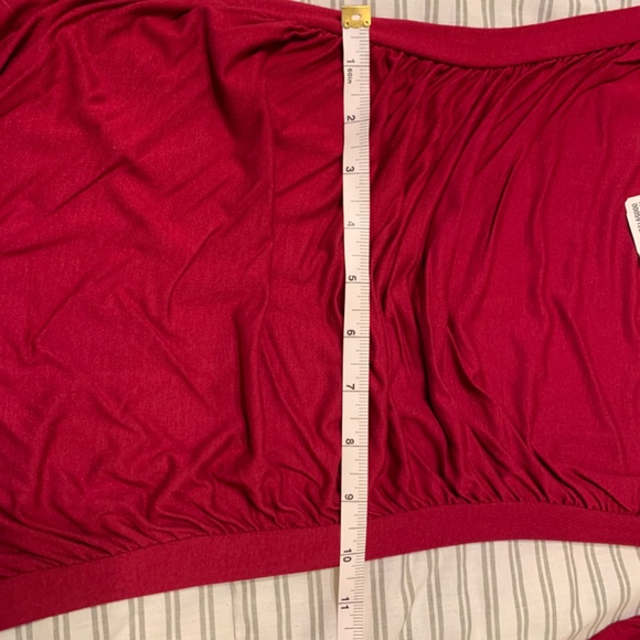 Maroon ruched dress - Picture 2 of 4